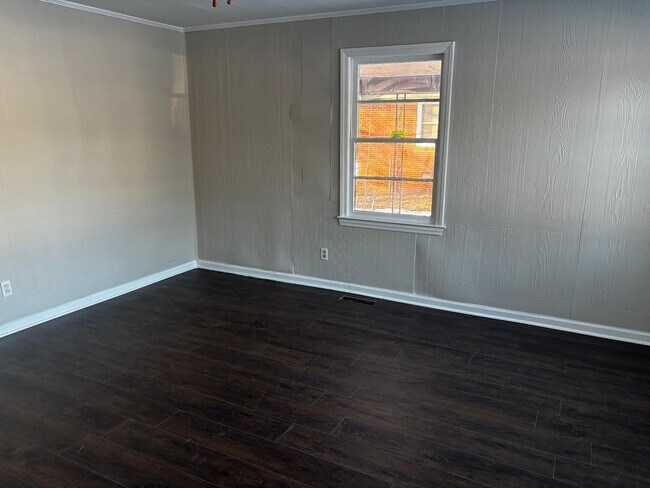 Foto del edificio - 5632 Birch Rd