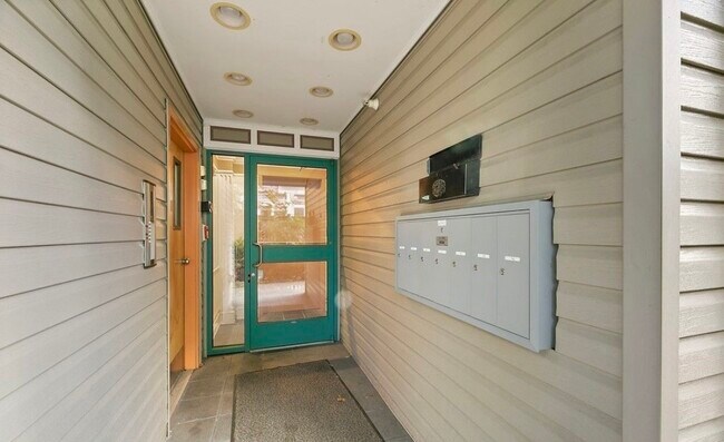 Foto del edificio - 9517 35th Ave NE