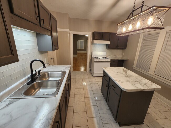 Foto del edificio - 1513 S 63rd St