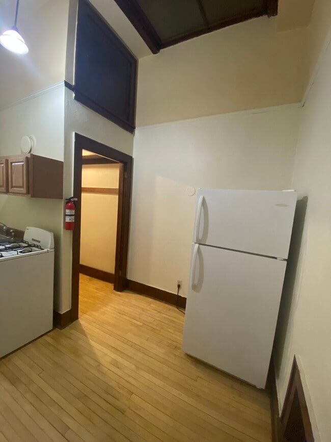 Building Photo - 617 Saint Joseph Street, Unit 19