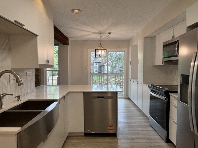 Foto del edificio - 4771 Stansbury Ln