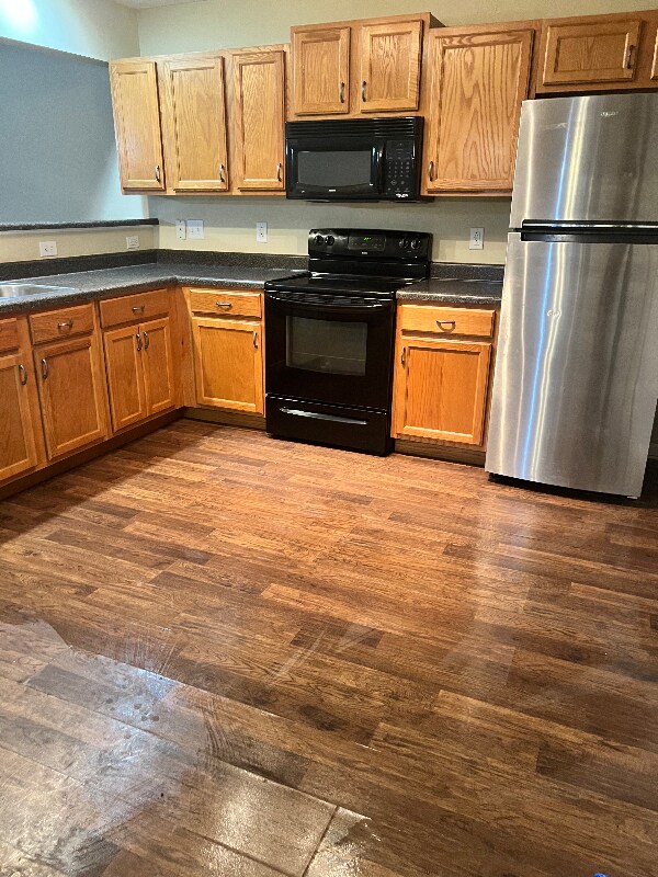 Building Photo - 4940 Boyd Dr