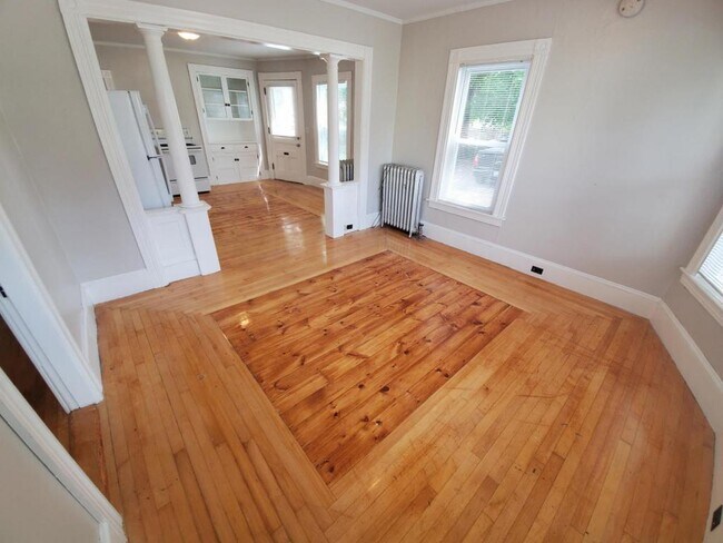 Building Photo - 209 Taylor St #1F