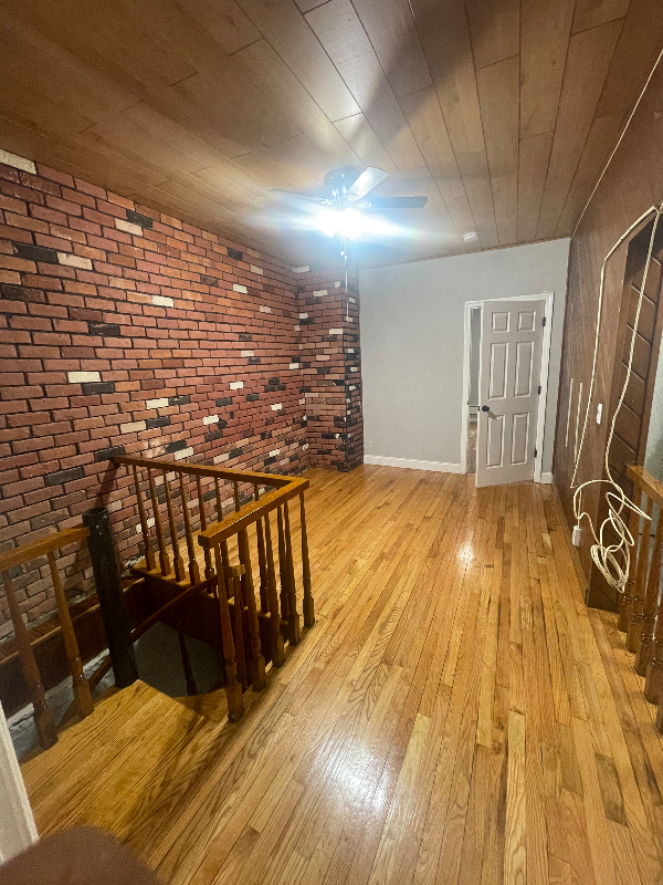 Building Photo - 1310 Clay Ave