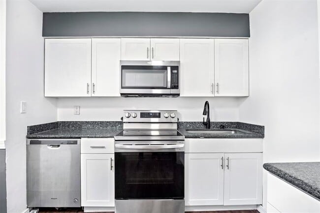 Foto del edificio - 101 NE 35th St