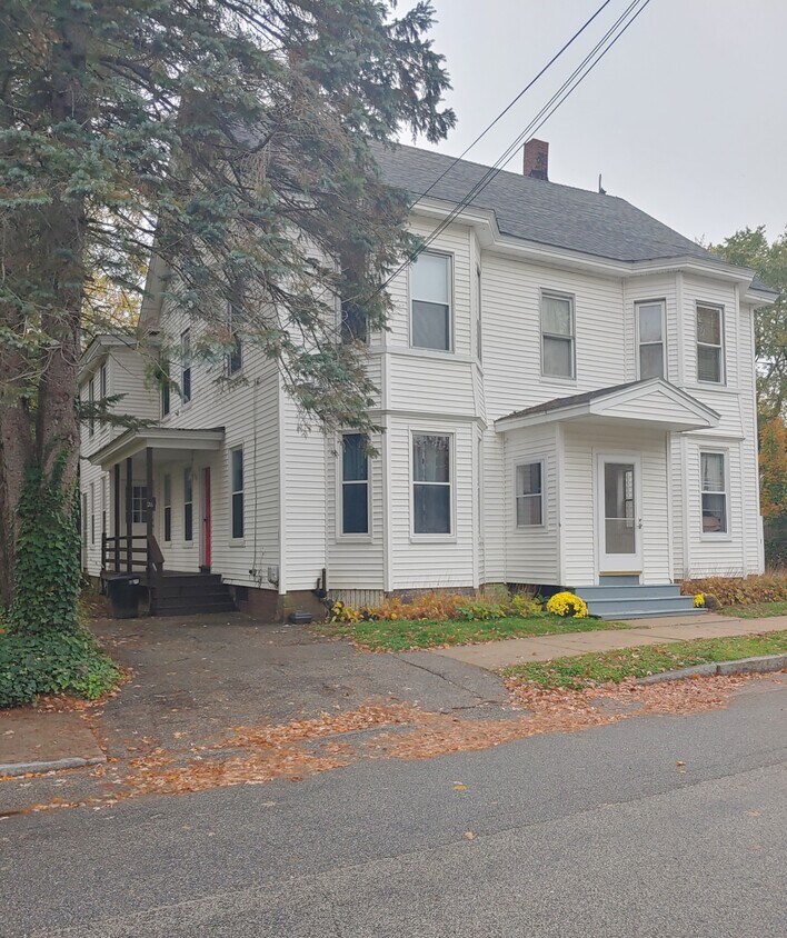 30 Maple St Unit 30, Dover, NH 03820 Apartments in Dover, NH