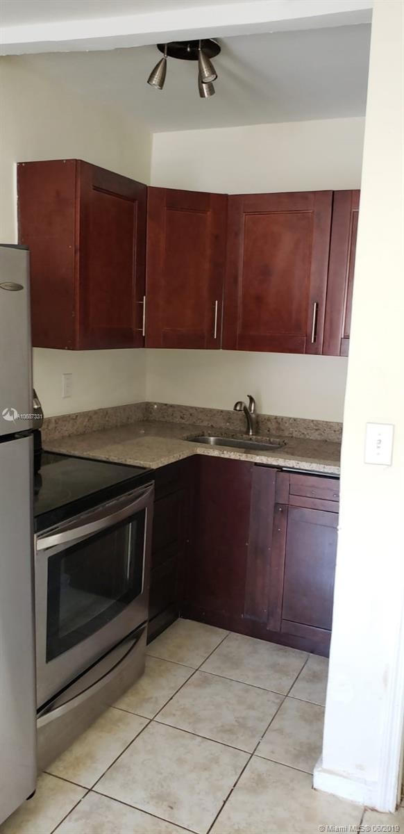 Foto del edificio - 850 NW 11th Ave
