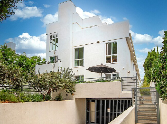 Foto del edificio - 1139 Yale St