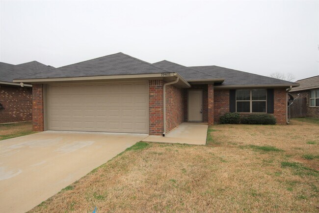 Foto del edificio - 19401 King Ranch Dr