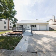 Building Photo - 213 N Dwight St