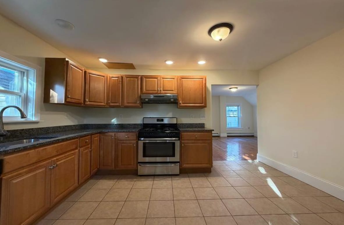 Foto principal - 102 Sycamore St