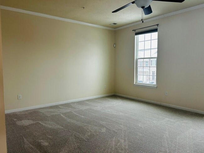 Living room - 240 Broadstone Dr