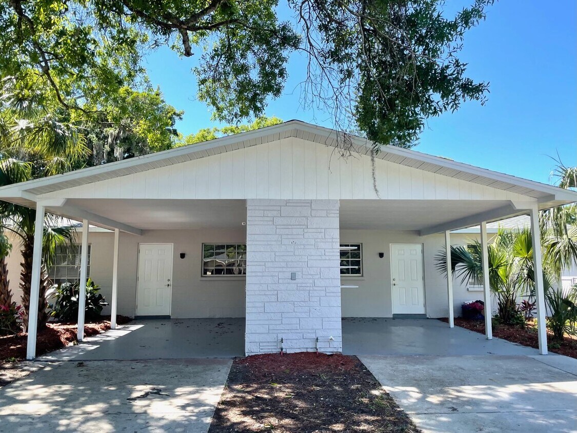 Photo - 4912 23rd Street W
