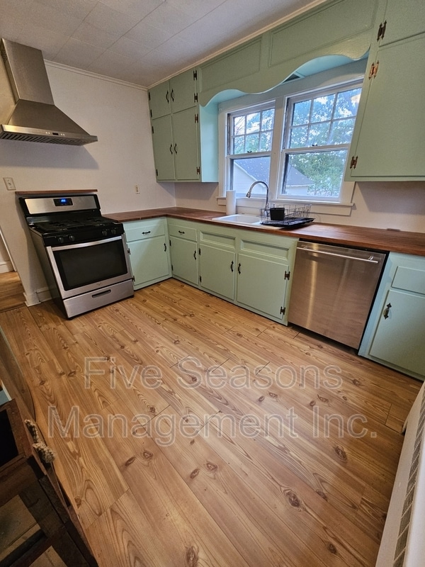 Photo - 65 Thibault Pkwy House