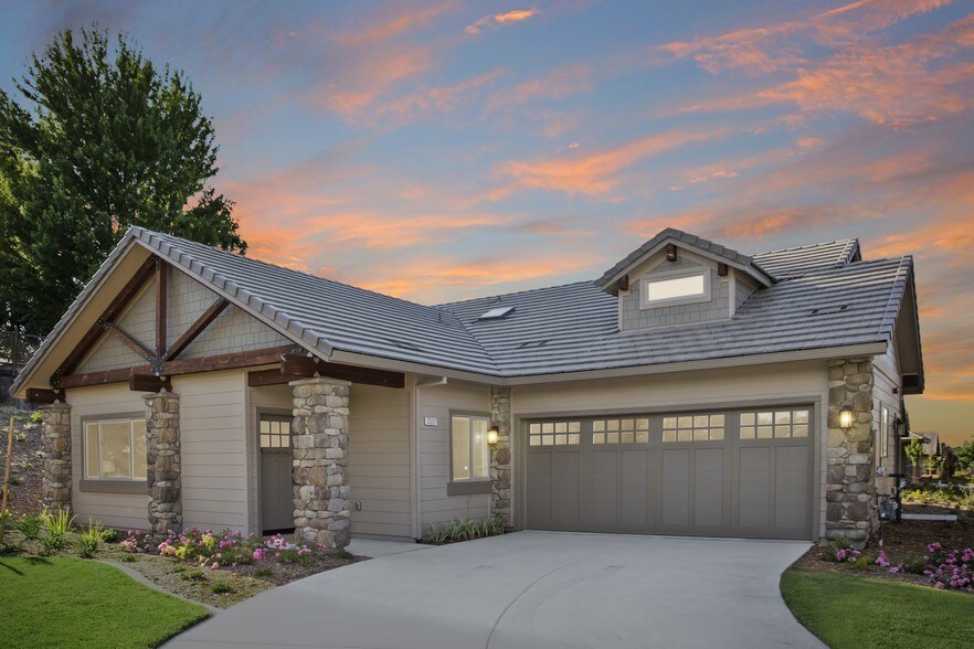 Primary Photo - Villas at Timberline