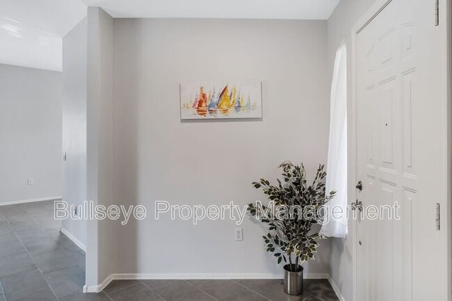 Building Photo - 15050 N Thompson Peak Pkwy