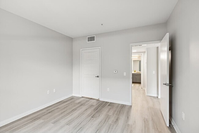 Foto del edificio - Haven at Del Mar Station Apartments