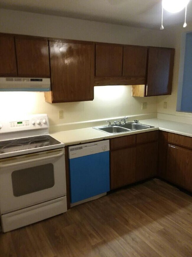 Foto del edificio - 2 bedroom 1 bath condo