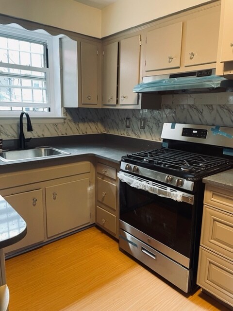 Foto del edificio - 2721 Paulding Ave