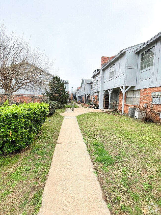 Condos For Rent in Bethany OK 5 Rentals (with photos)