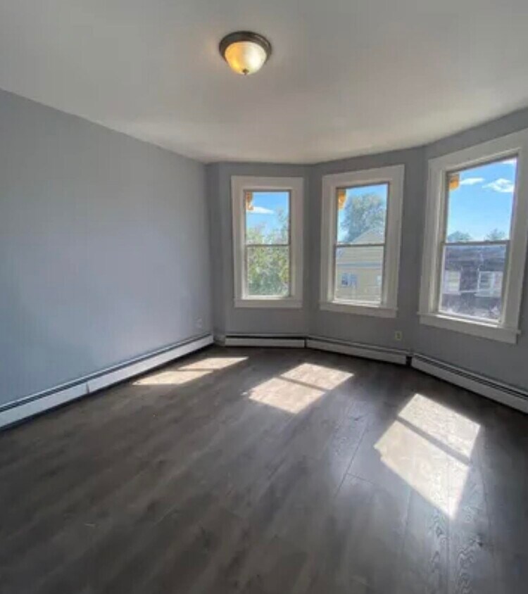 Foto principal - 45 W 54th St