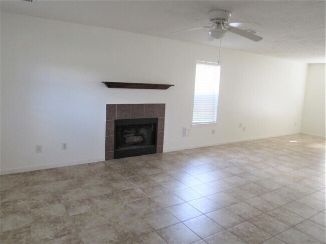 Foto del edificio - 18822 Timber Way Dr