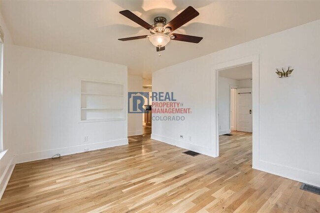 Foto del edificio - 5930 S Bemis St
