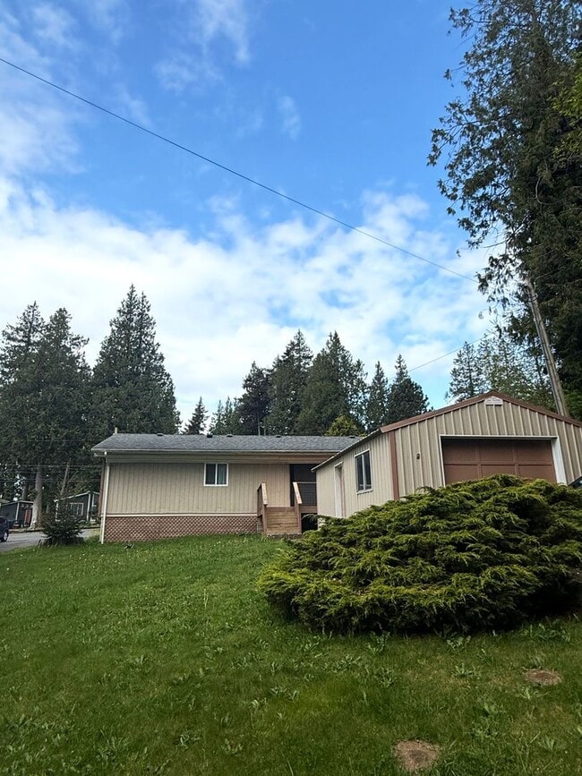 Building Photo - 4548 Orcas Way