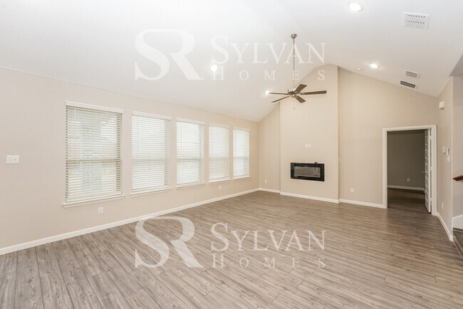 Building Photo - Experience the Lifestyle awaiting you!