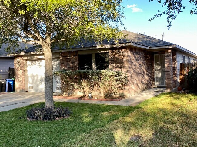 Building Photo - 8910 Mission Top