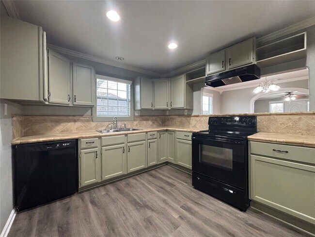 Foto del edificio - 2841 Wagon Trail Rd