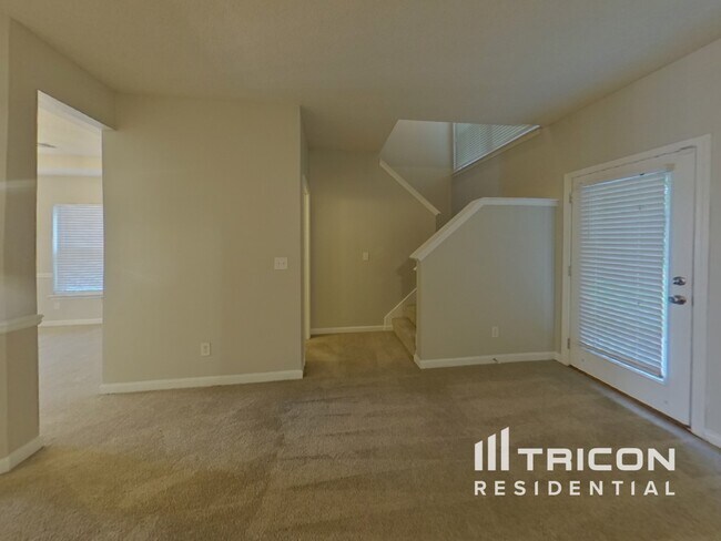 Foto del edificio - 5781 Little River Rd