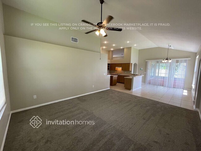 Building Photo - 28416 Openfield Loop
