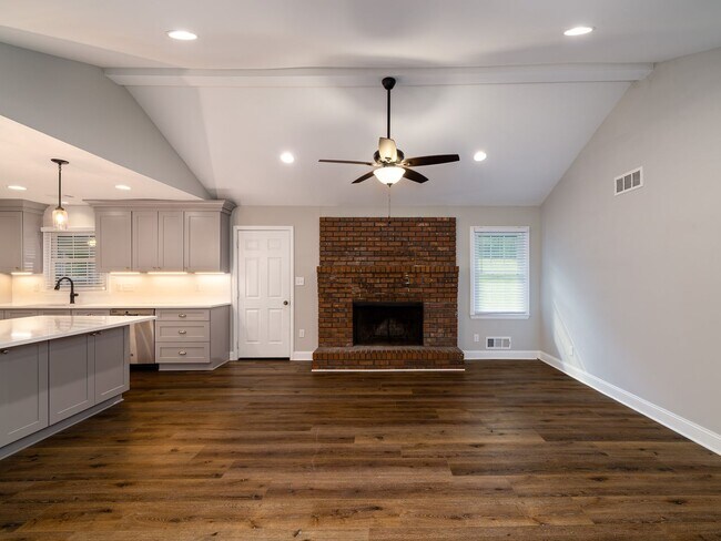 Foto del edificio - Wonderful Updated Ranch in West Cobb