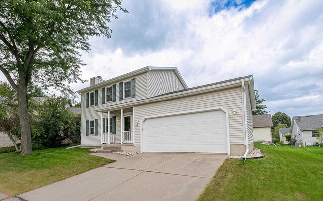 Foto del edificio - 878 Sky Ridge Dr