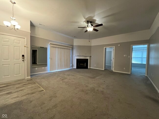 Building Photo - 6545 Aintree Pl