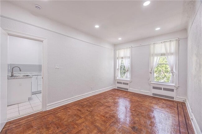 Foto del edificio - 414 Miller Ave