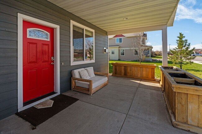 Foto del edificio - Gorgeous 4 Bedroom Home in Ryen Glenn