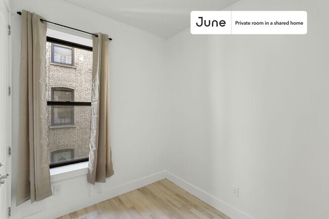 Foto del edificio - Room in Shared 4 bed/2 bath home