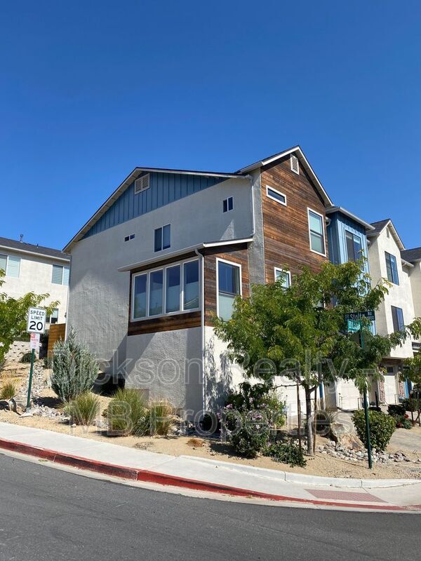 Foto del edificio - 595 Logan Jacob Ln