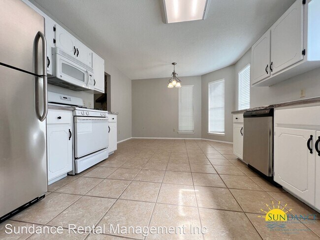 Building Photo - 5 br, 3 bath House - 124 Mill Pond Cove