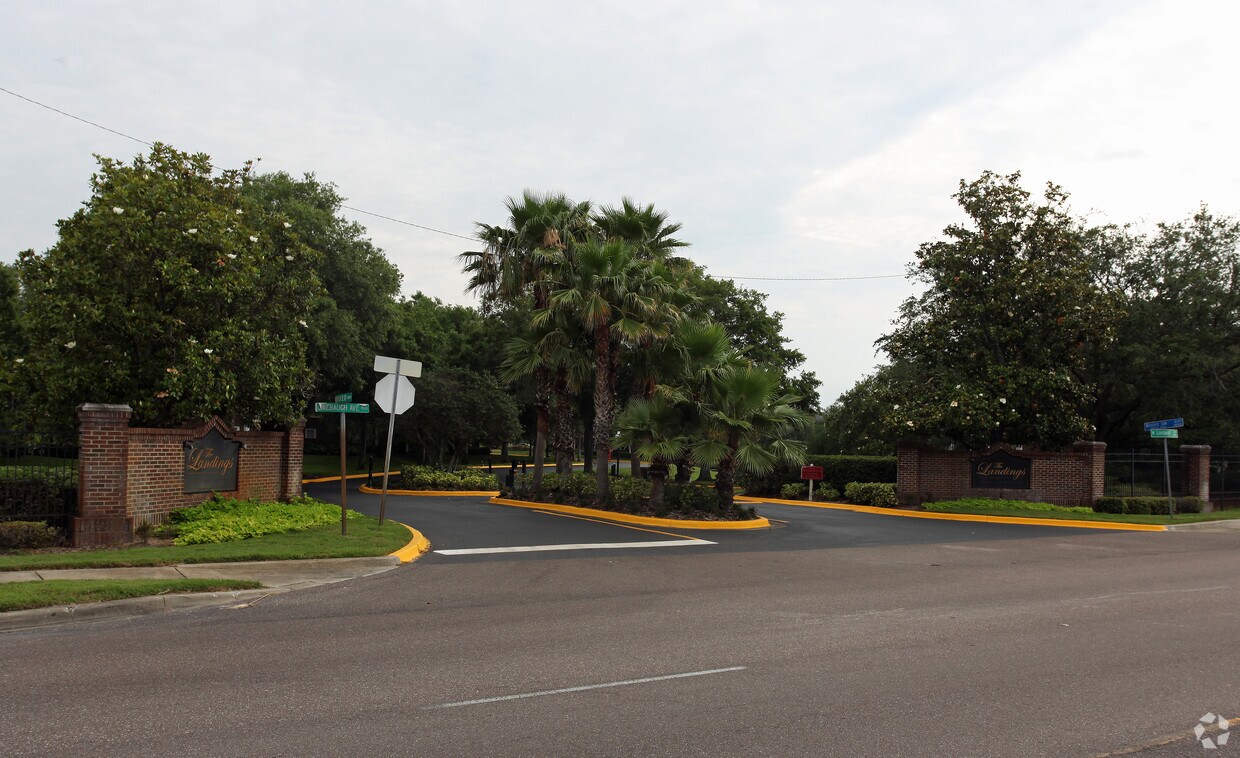 The Landings Apartments Tampa, FL