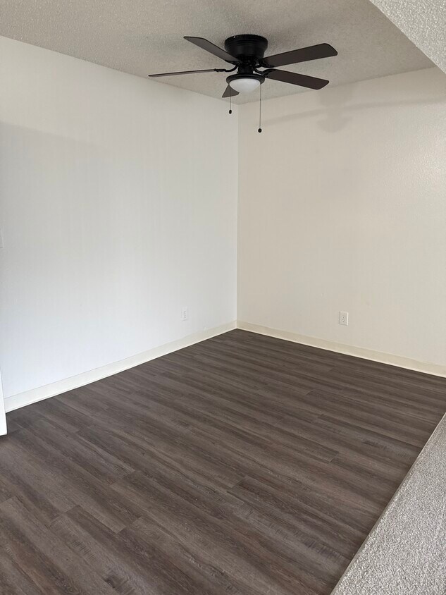 Foto principal - 14106 Cerise Ave