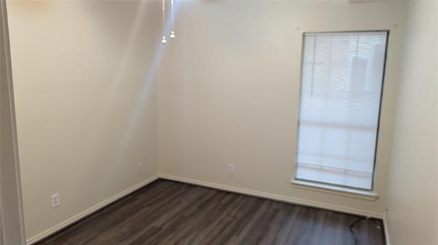 Foto del edificio - 4434 Point Blvd