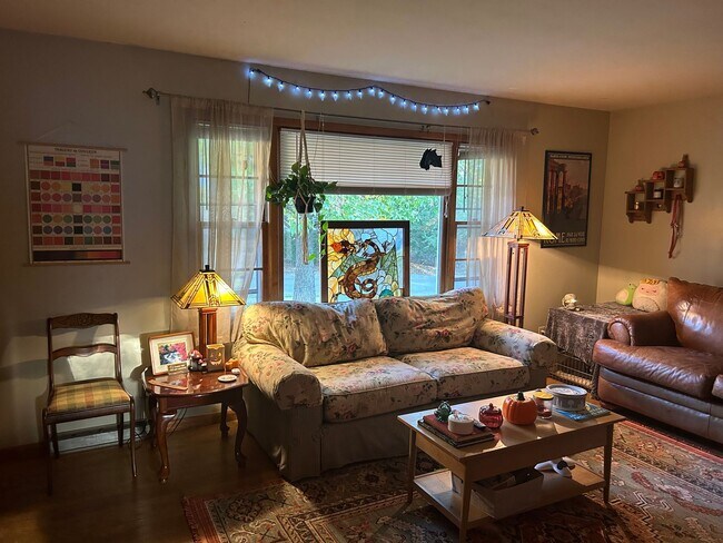 Foto del edificio - 208 S Hillsdale Dr
