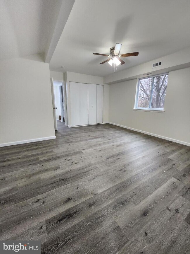 Building Photo - 4552 Winding Brook Dr