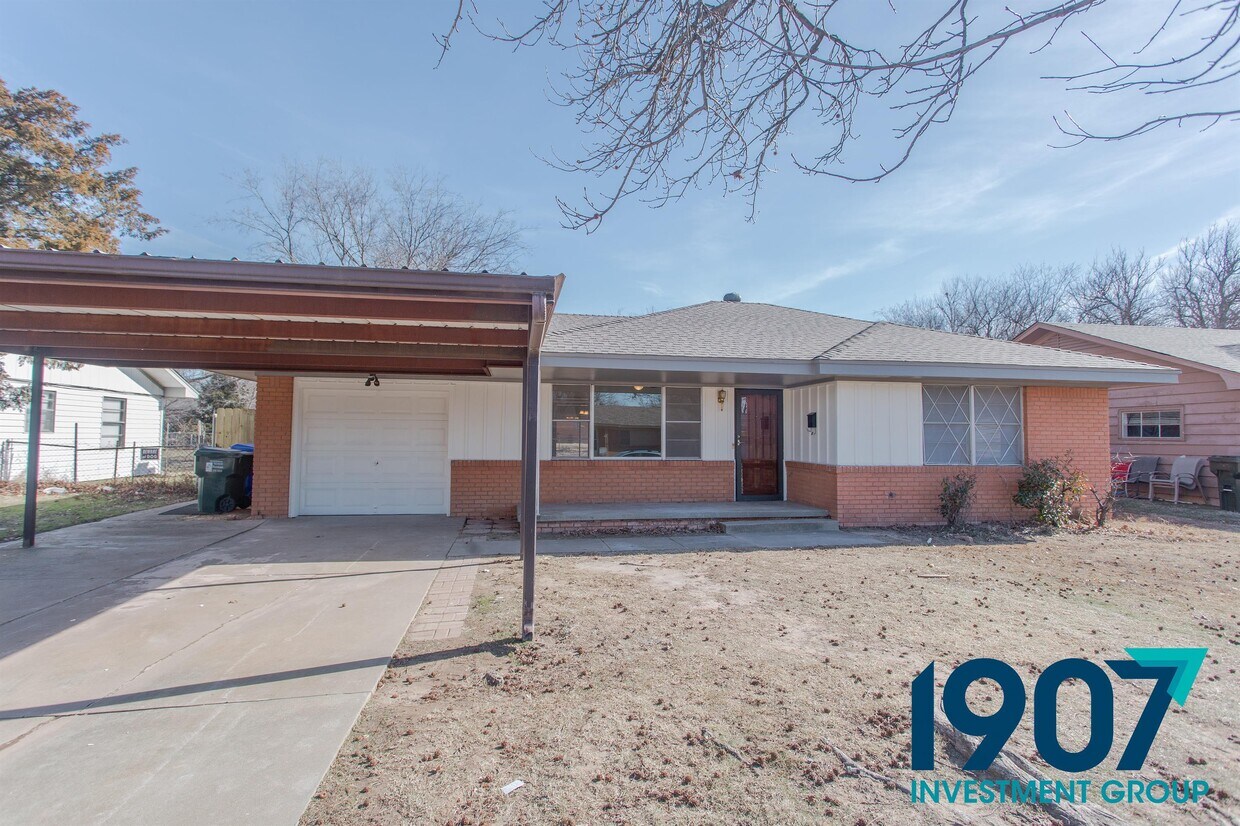 Foto principal - 927 Barbour Ave