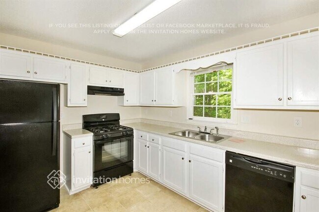 Building Photo - 43 Summer Glen Pl