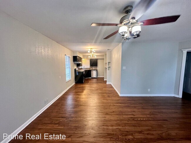 Foto del edificio - 3 br, 1 bath House - 926 Zarsky Dr.