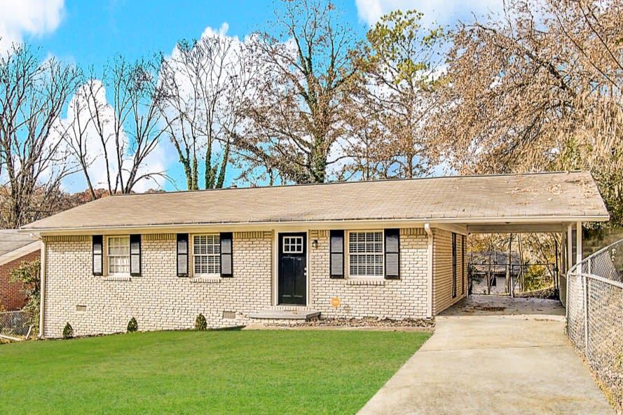 Primary Photo - 3851 Bonnie Ln Se
